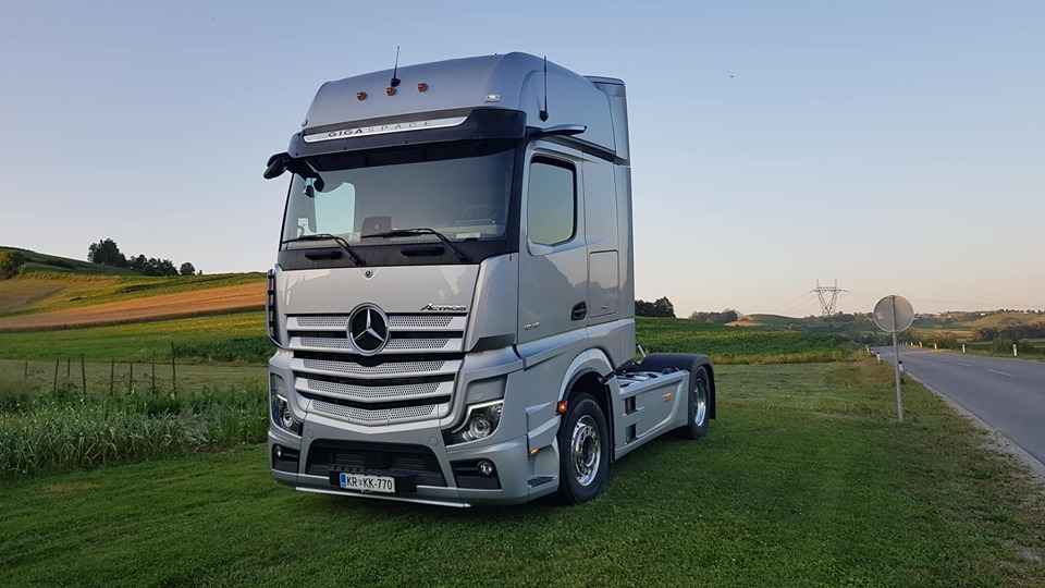 Nudimo raznovrstne prevoze